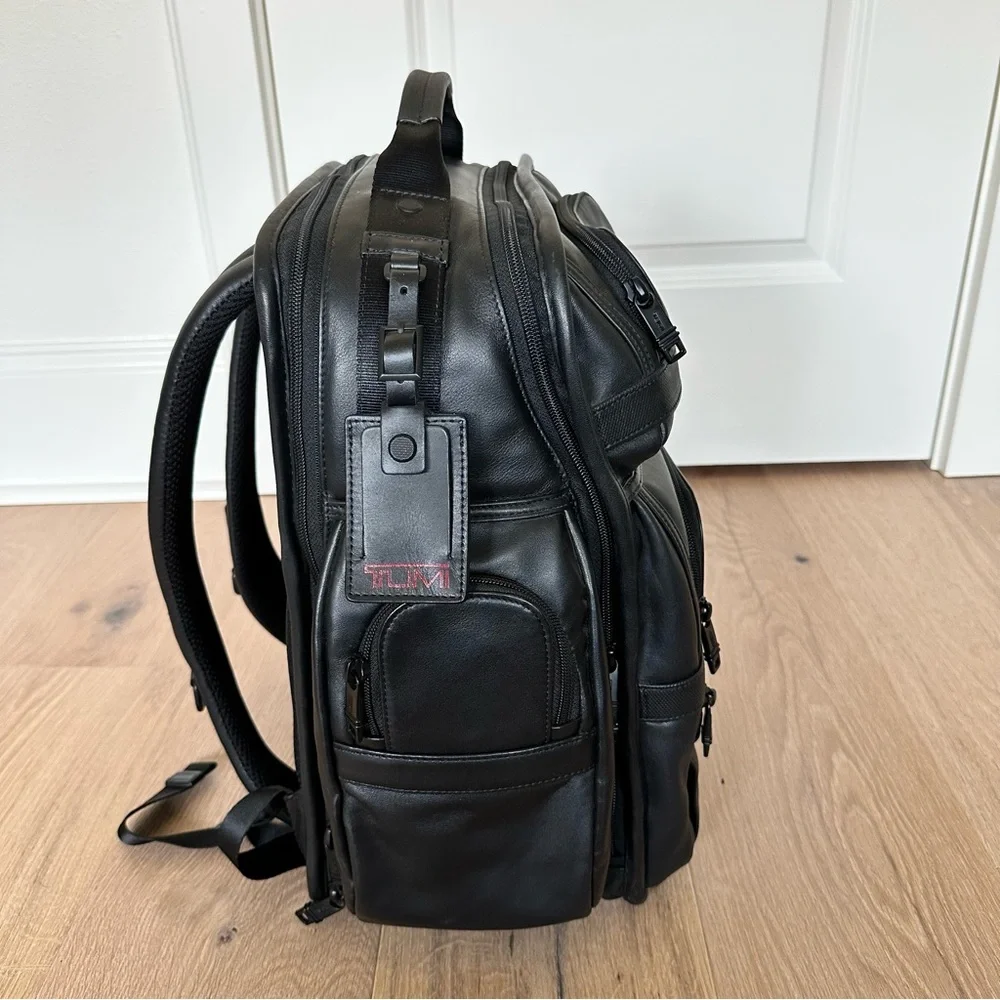 🆕Tumi Alpha 2 Leather Business Class Brief Pack